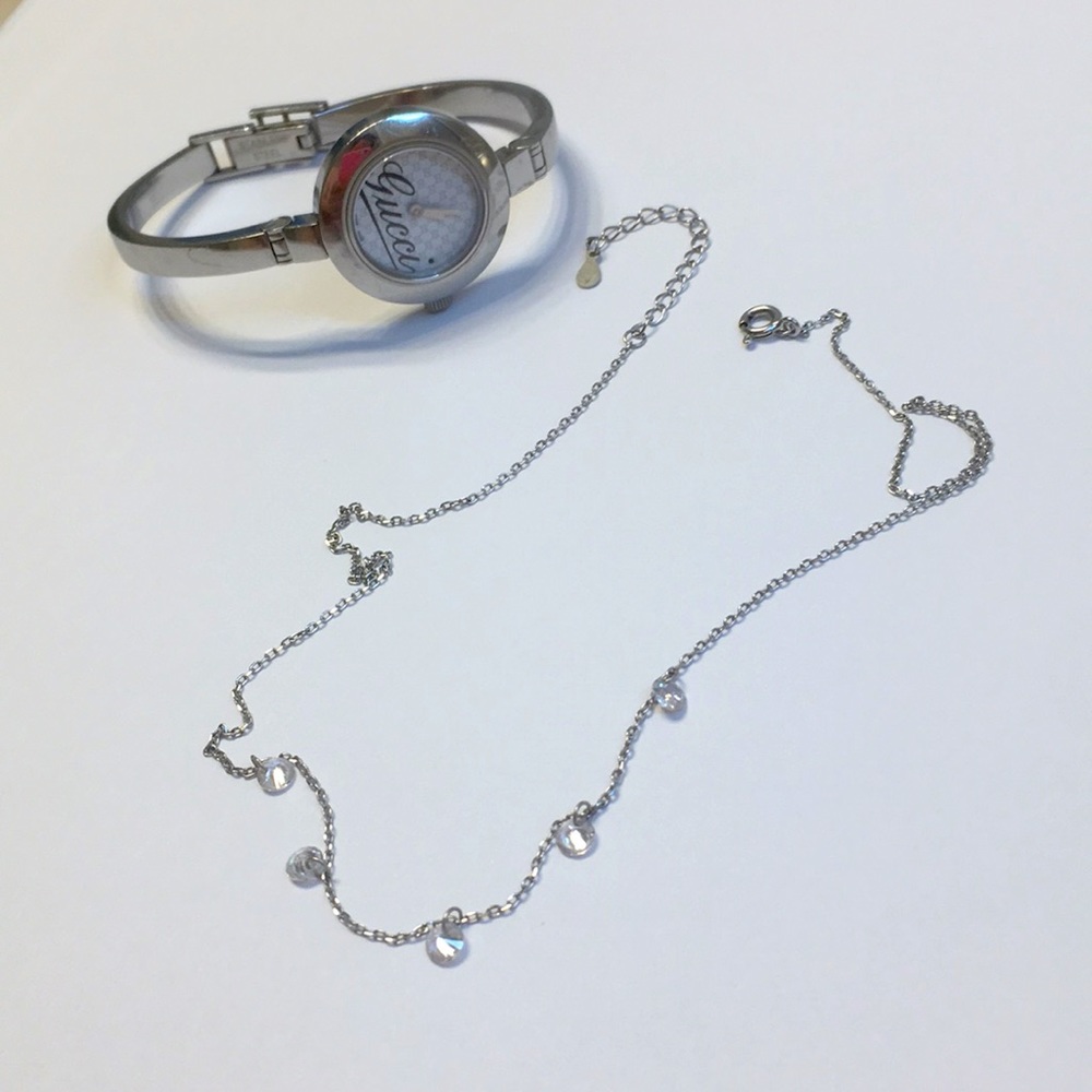 Super cute Gucci watch for sell